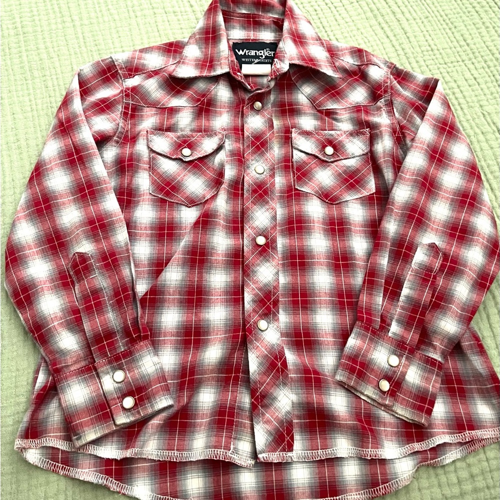 Wrangler Red and White Plaid Button Down Shirt
